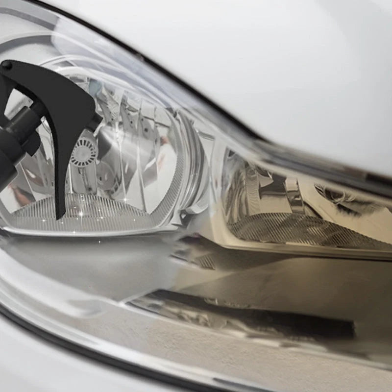 Car headlight cleaning and restoration liquid